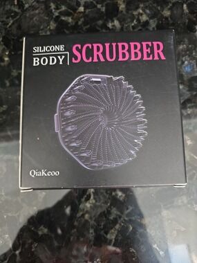 QiaKeoo Silicone Body Scrubber - Purple